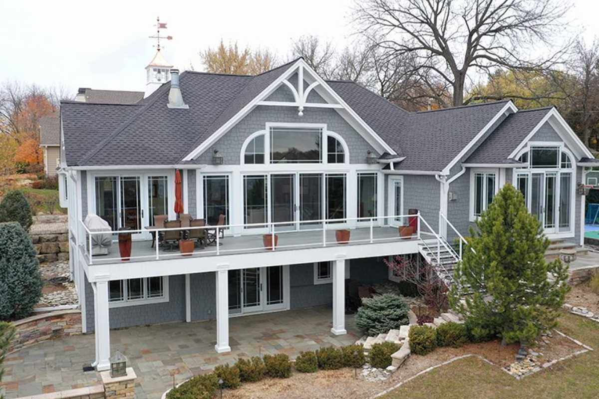 Professional James Hardie Siding Services in Milwaukee - Image 2