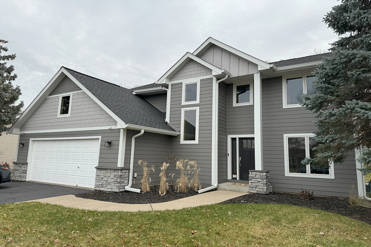 two-tone siding color combinations